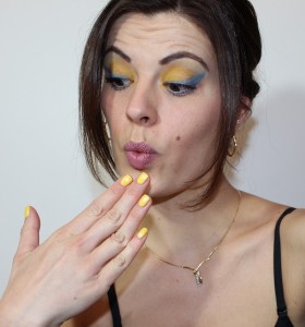 monday shadow challenge jaune